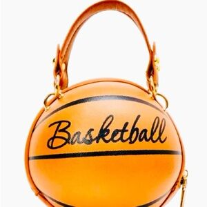 🌟HOST PICK! 🌟 🏀NWOT Adorable & Unique BasketBall Purse 🏀